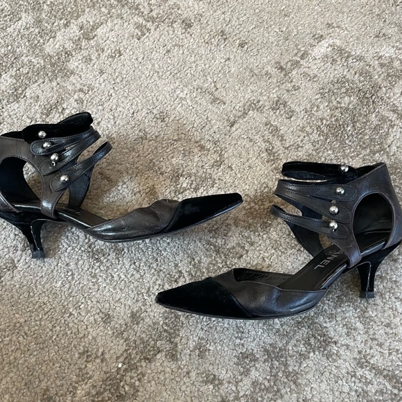 💯 CHANEL Black Velour & Leather Ankle Strap Kitten Heels 👠 Size 36 - Picture 4 of 16